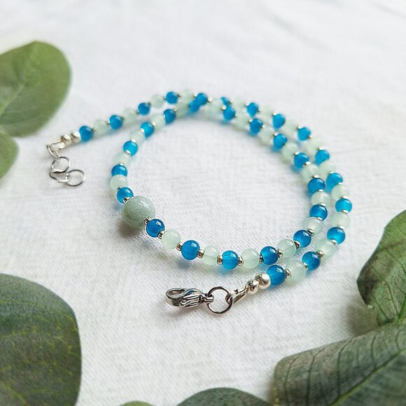 Y2K Amazonite Crystal Beaded Choker, Thin Boho Choker, Dainty Small Bead Choker - Picture 5 of 7